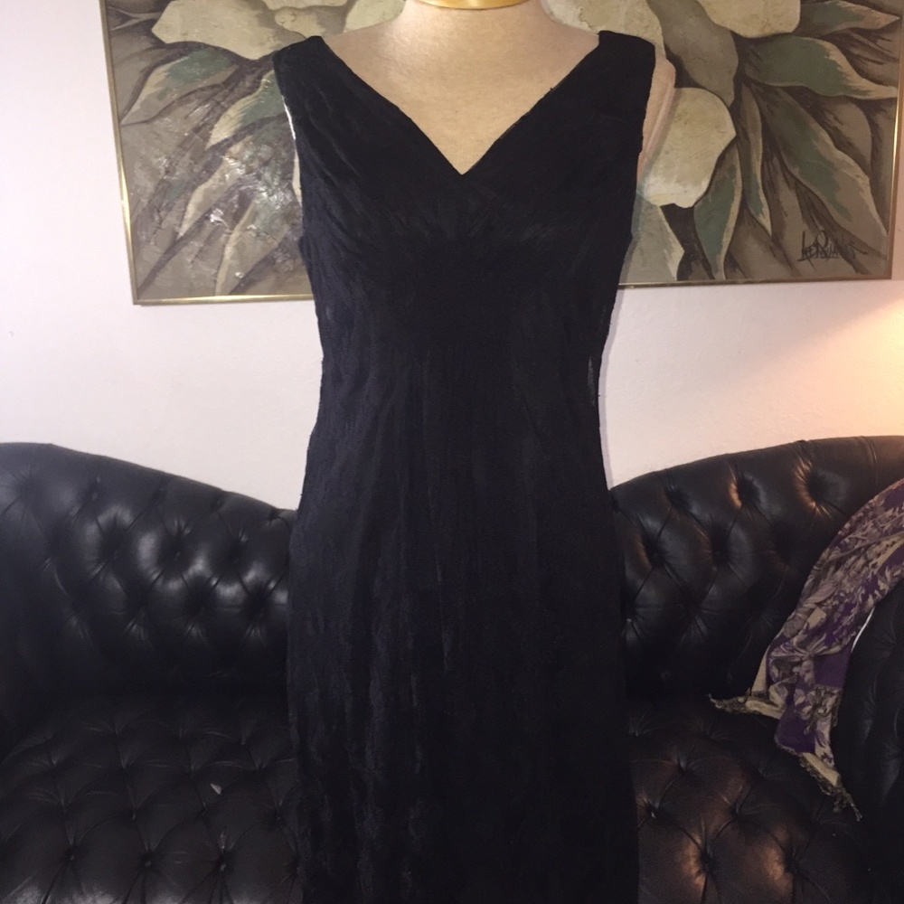 Lace Black Dress - Picture 2 of 7